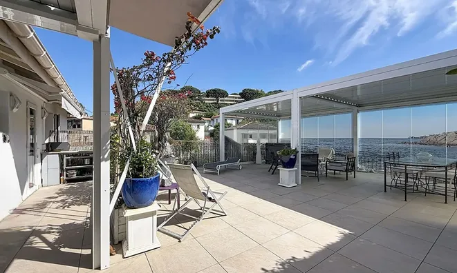 Недвижимость Villa Croix des Gardes: 2