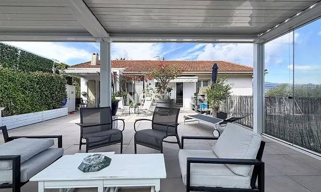 Недвижимость Villa Croix des Gardes: 4