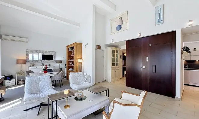 Недвижимость Villa Croix des Gardes: 10