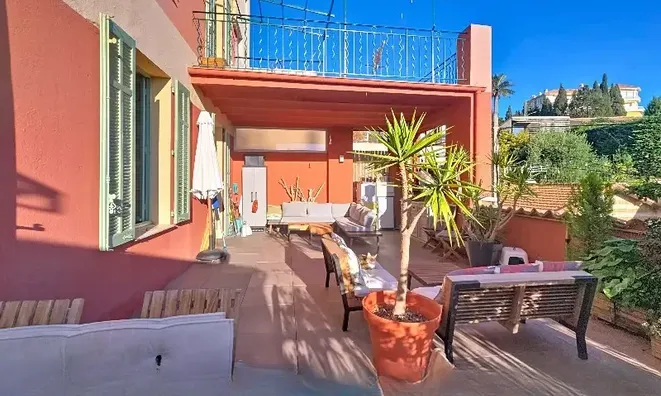 Недвижимость Villa Petit Juas: 3