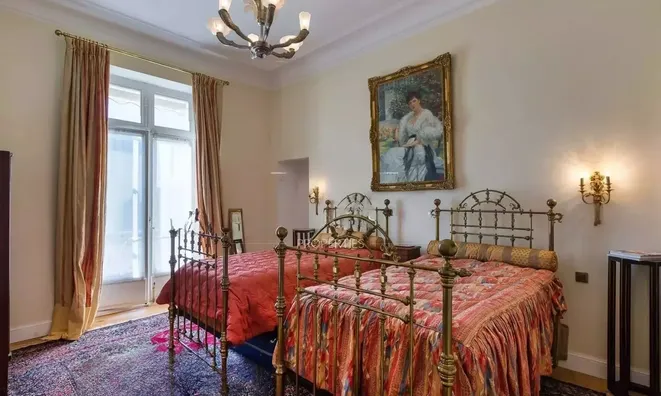 Недвижимость Property Type: Villa  
Location: Cannes, Californie  

Villa Cannes: 9