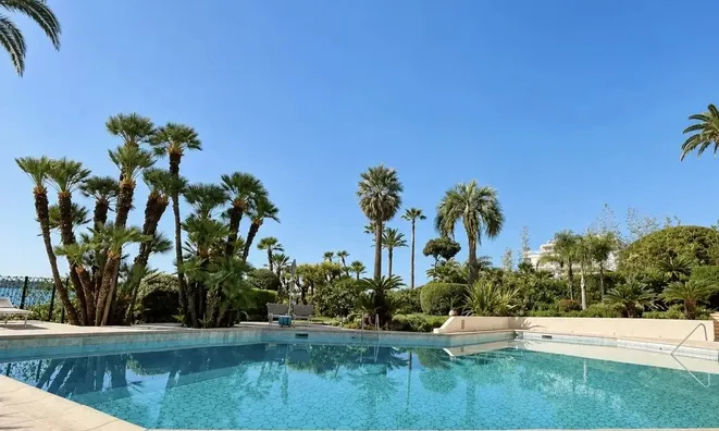 Недвижимость Villa Pointe Croisette: 2