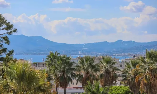 Недвижимость Villa Pointe Croisette: 2