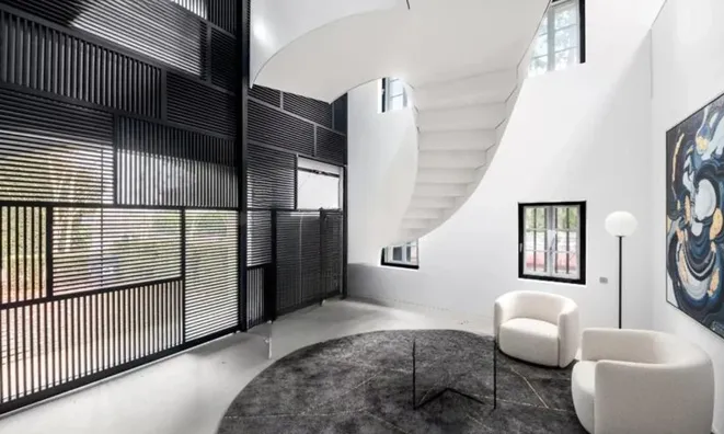 Недвижимость Single house 10 rooms: 8