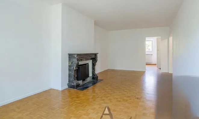 Недвижимость Bifamiliar house 5 rooms: 3