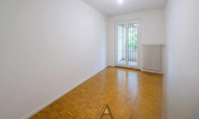 Недвижимость Bifamiliar house 5 rooms: 7