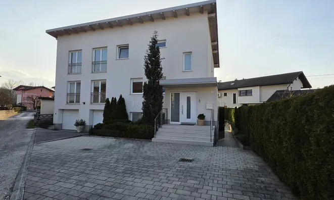 Недвижимость House, Ford: 25