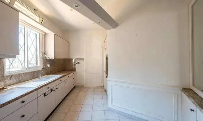 Недвижимость Apartment Monaco, Port: 12