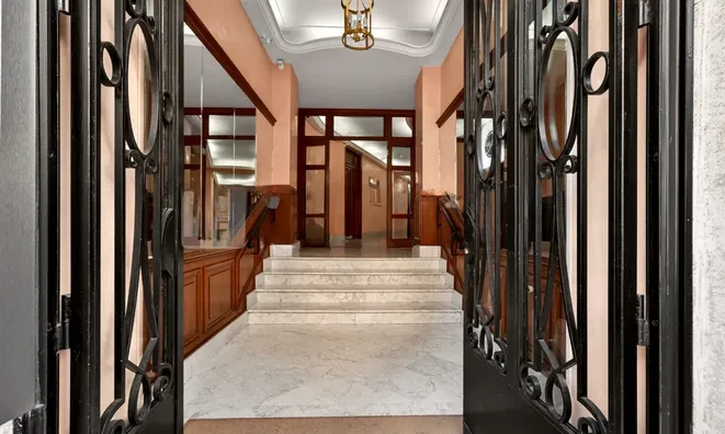 Недвижимость Apartment Monaco, La Rousse: 2