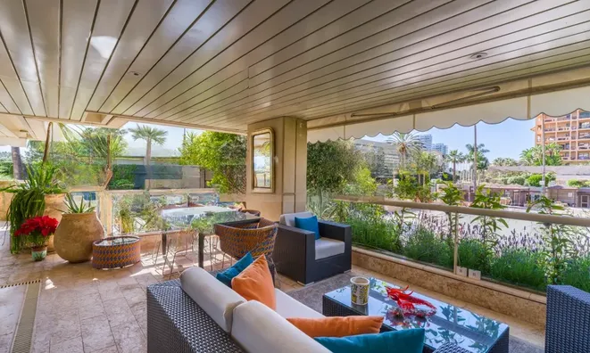 Недвижимость Apartment Monaco, Larvotto: 16