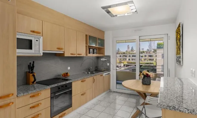 Недвижимость Attic flat 6 rooms: 3