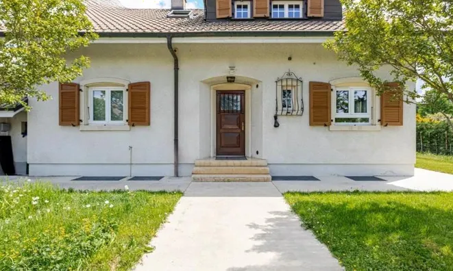Недвижимость Single house 6.5 rooms: 2