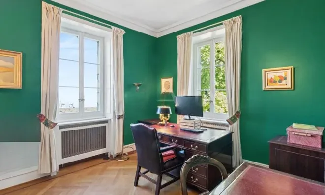 Недвижимость Apartment 6 rooms: 2