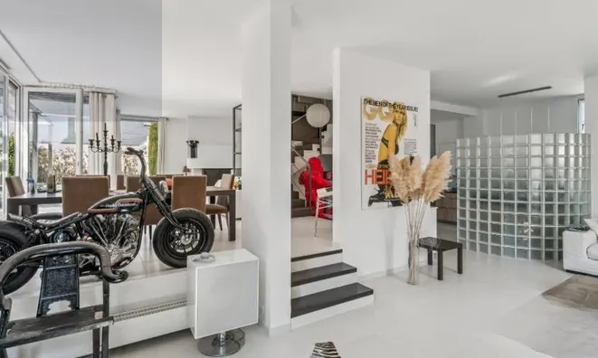 Недвижимость Bifamiliar house 8 rooms: 2