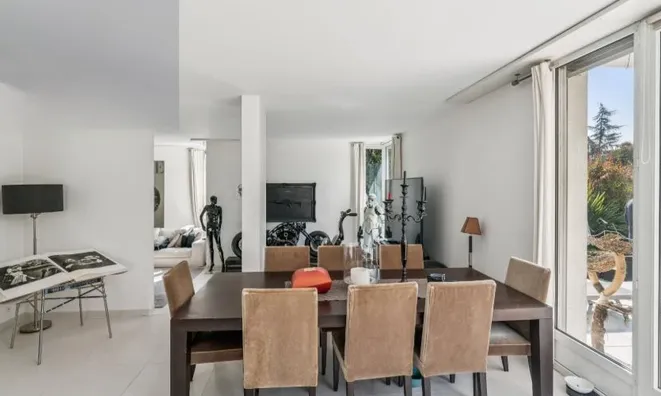 Недвижимость Bifamiliar house 8 rooms: 5