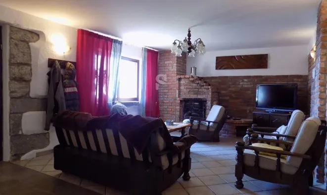 Недвижимость Семейный дом 480 м², Запад: 13