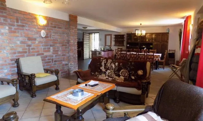 Недвижимость Семейный дом 480 м², Запад: 14