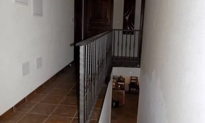 Недвижимость Семейный дом 480 м², Запад: 22