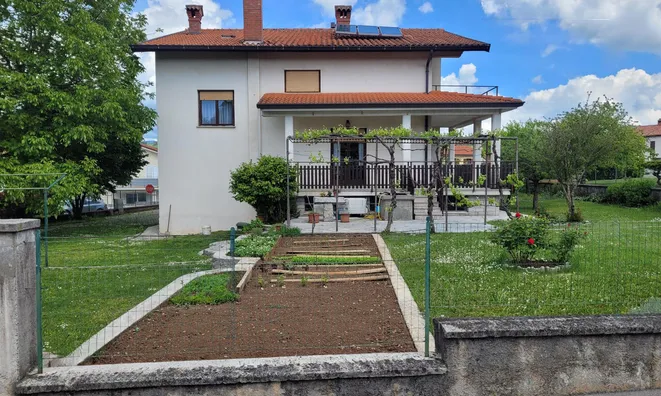 Недвижимость Дом Дивача Новое поселение: 2