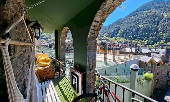 Недвижимость Refurbished 2-bedroom apartment in Encamp El Pedral: 1
