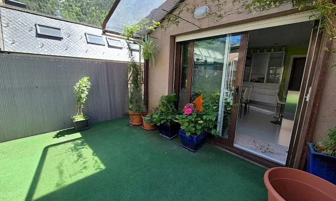 Недвижимость Penthouse for sale in the center of Andorra la Vella with parking and storage: 2