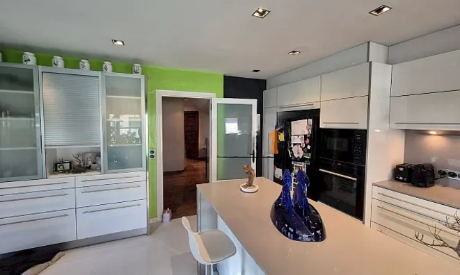 Недвижимость Penthouse for sale in the center of Andorra la Vella with parking and storage: 11