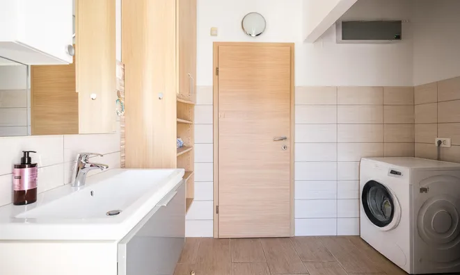 Недвижимость Three-room apartment in New Trnovo: 12
