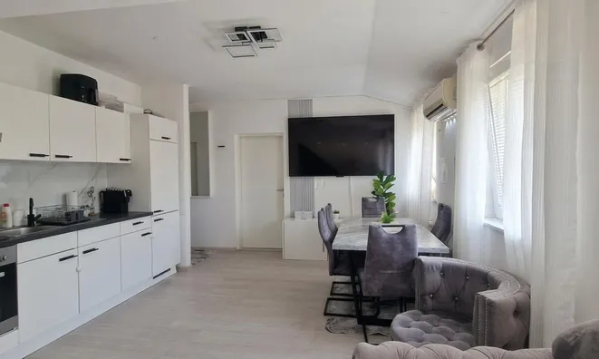 Недвижимость Apartment 2.5 rooms New Moshe: 11