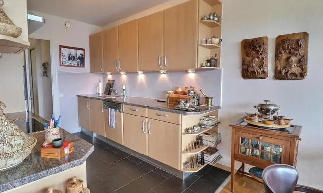 Недвижимость Apartment 3.5 rooms: 8