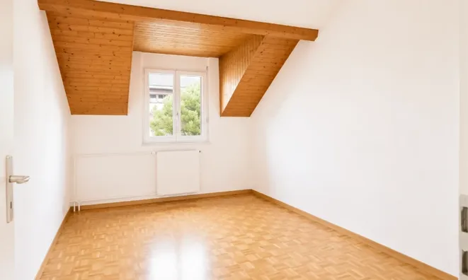 Недвижимость Apartment 3 rooms: 5