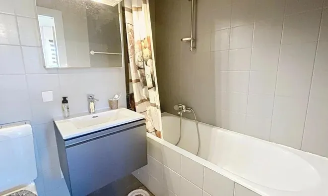 Недвижимость Attic flat 6 rooms: 5