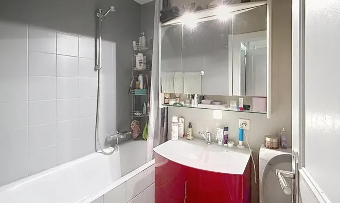 Недвижимость Attic flat 6 rooms: 6