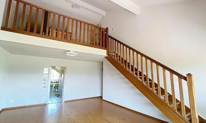 Недвижимость Attic flat 6 rooms: 9