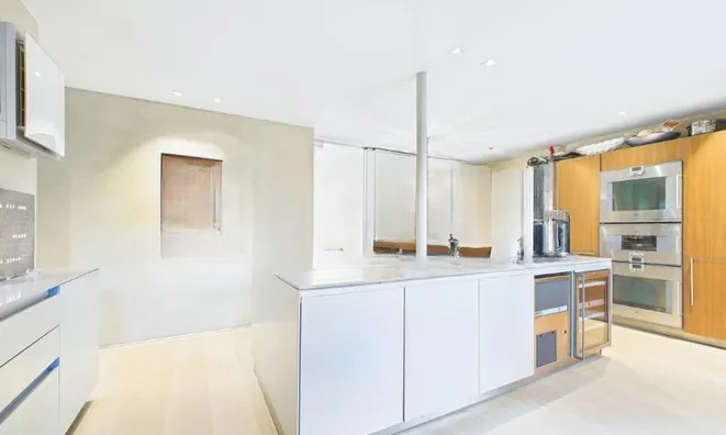 Недвижимость Single house 9 rooms: 3