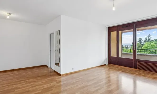 Недвижимость Apartment 4 rooms: 1