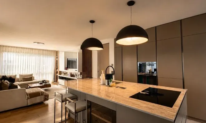 Недвижимость Apartment 5 rooms: 1