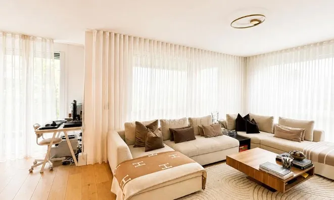Недвижимость Apartment 5 rooms: 3