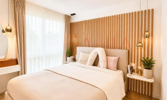 Недвижимость Apartment 5 rooms: 7