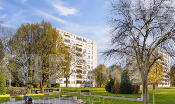 Недвижимость Apartment 6 rooms: 2