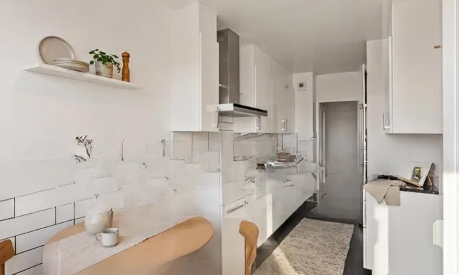Недвижимость Apartment 6 rooms: 6