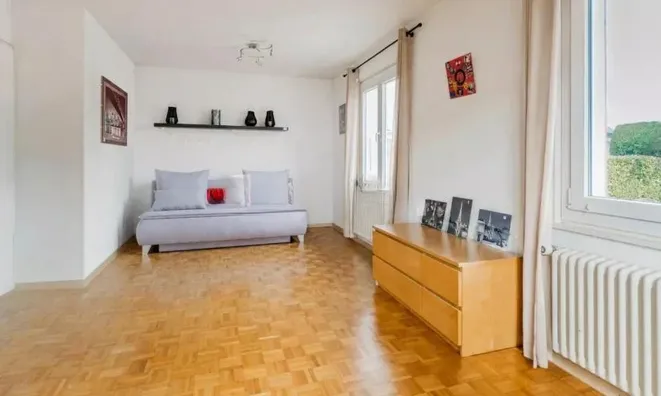 Недвижимость Single house 7 rooms: 3