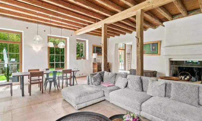 Недвижимость Single house 6 rooms: 3
