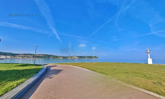 Недвижимость Three-room apartment in Izola: 10