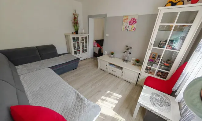 Недвижимость Two-room apartment Sezana: 4