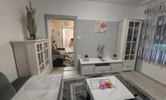 Недвижимость Two-room apartment Sezana: 5