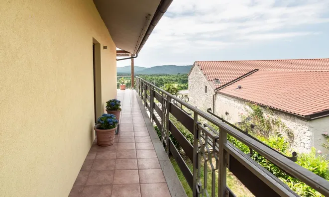 Недвижимость Three-room apartment in Sezana: 12