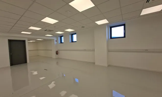 Недвижимость Офис Новая Любляна Вич: 6