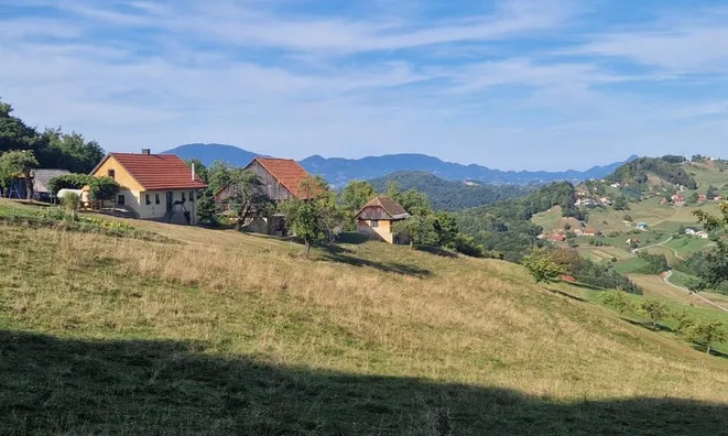 Недвижимость Farm, small livestock farm.: 5