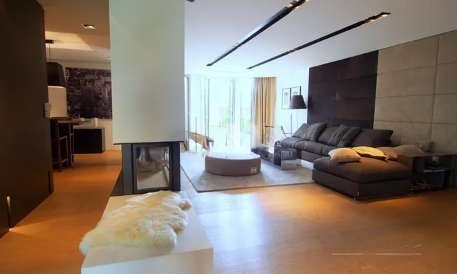 Недвижимость House, Ljubljana Moste: 1