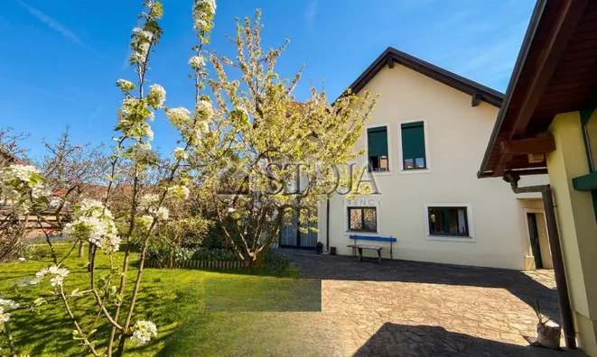 Недвижимость House, Ljubljana, Green Pit.: 2